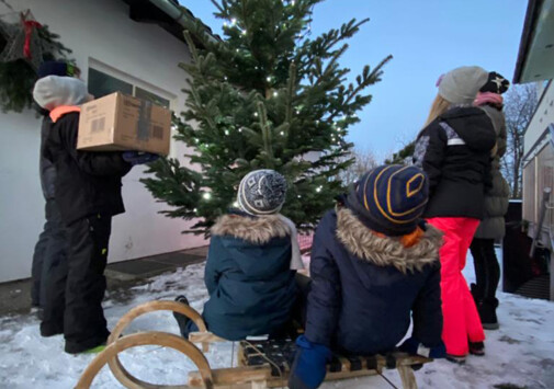 Weihnachtsbaum für Vierthalerhaus Mauerkirchen